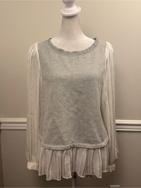 Akemi + Kin Gray Knit Tunic with Sheer White Pleated Sleeves and hem M